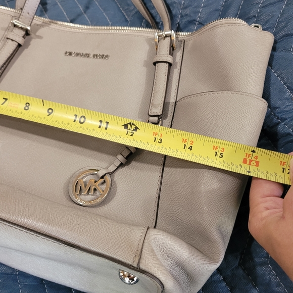 Purse - Picture 4 of 6